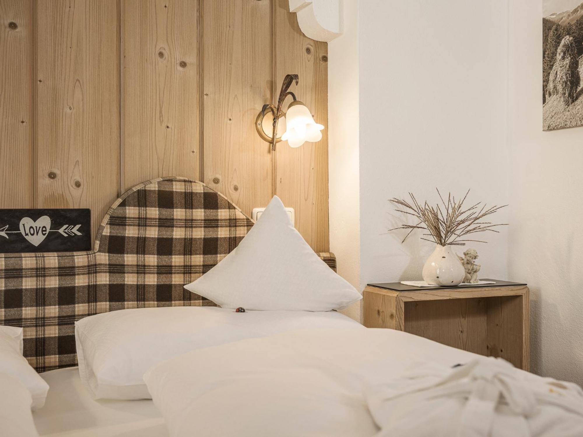 مايرهوفن Apparthotel "Landhaus Veronika" المظهر الخارجي الصورة
